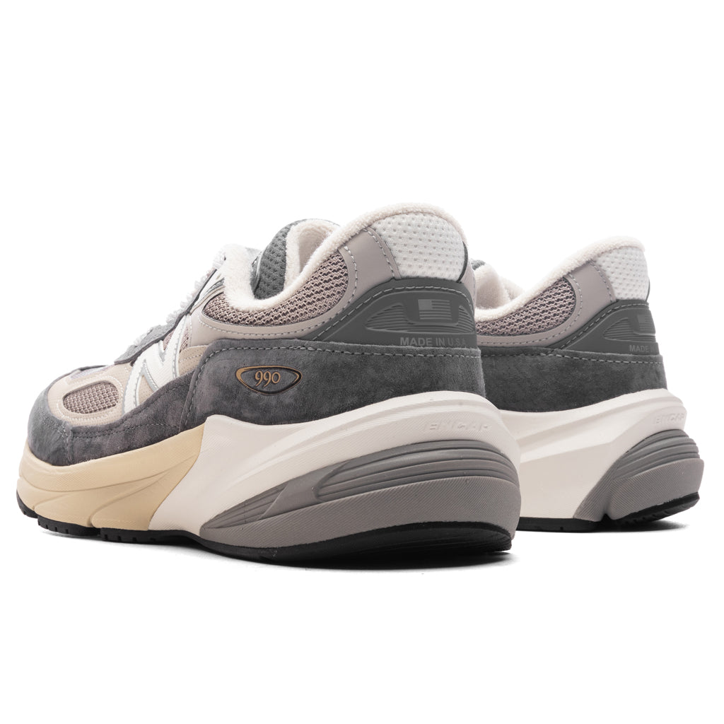 New Balance 990v6 - Castlerock/Moonrock
