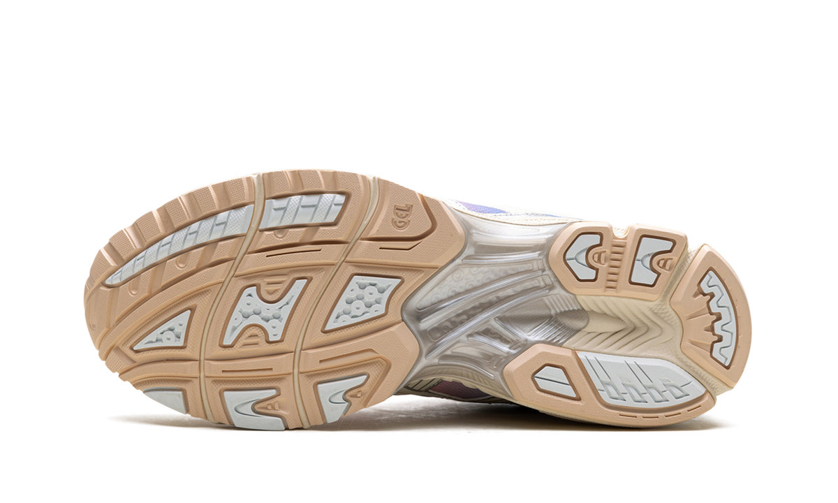 ASICS Gel-Kayano 14 WMNS "Baked Pink Cream" 1202A516 700