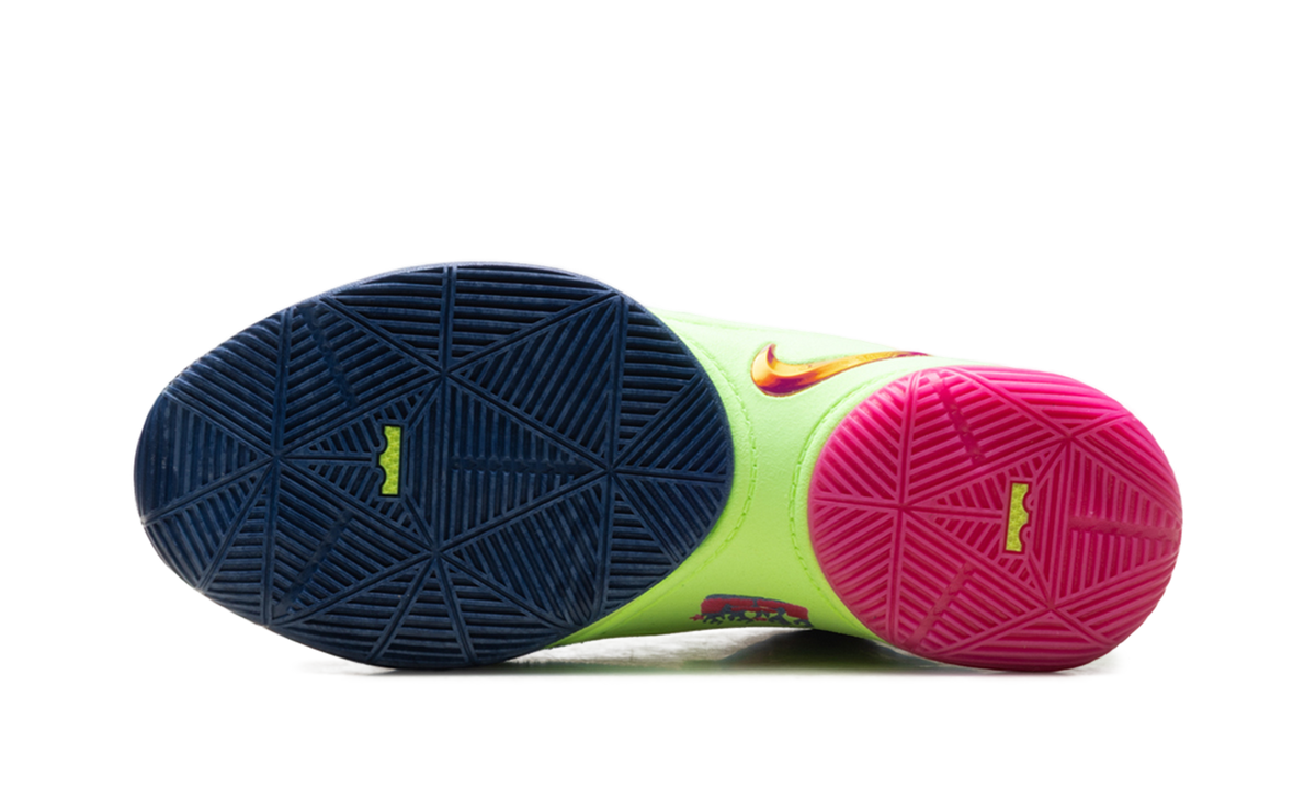 Nike LeBron 22 "Bryce's World" HV8451 400