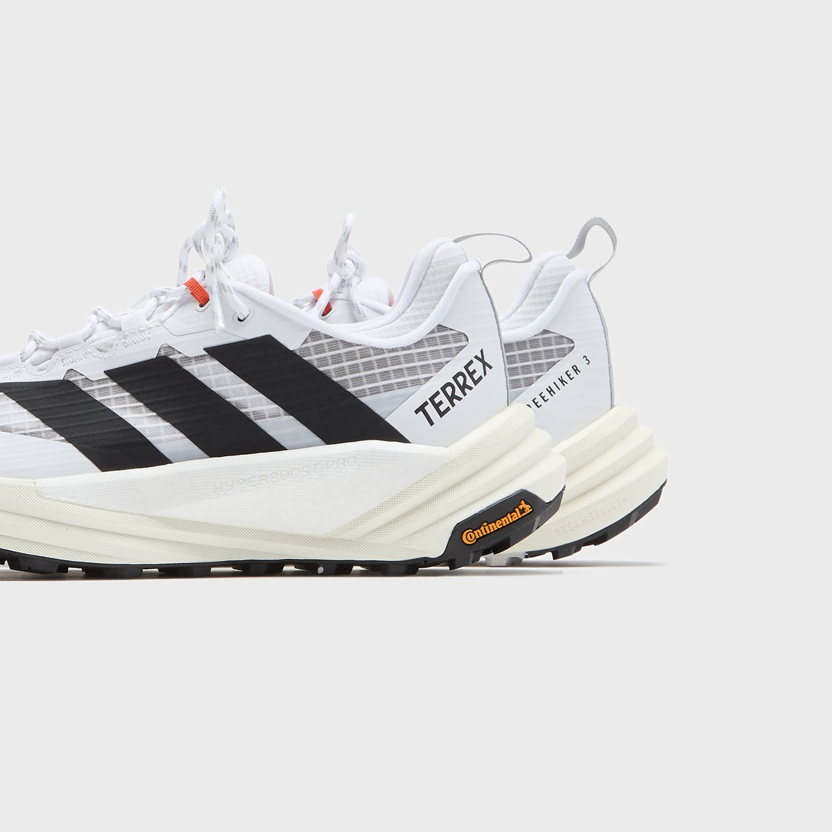 adidas Terrex Freehiker 3 Low Gore-Tex - Cloud White / Core Black / Off White