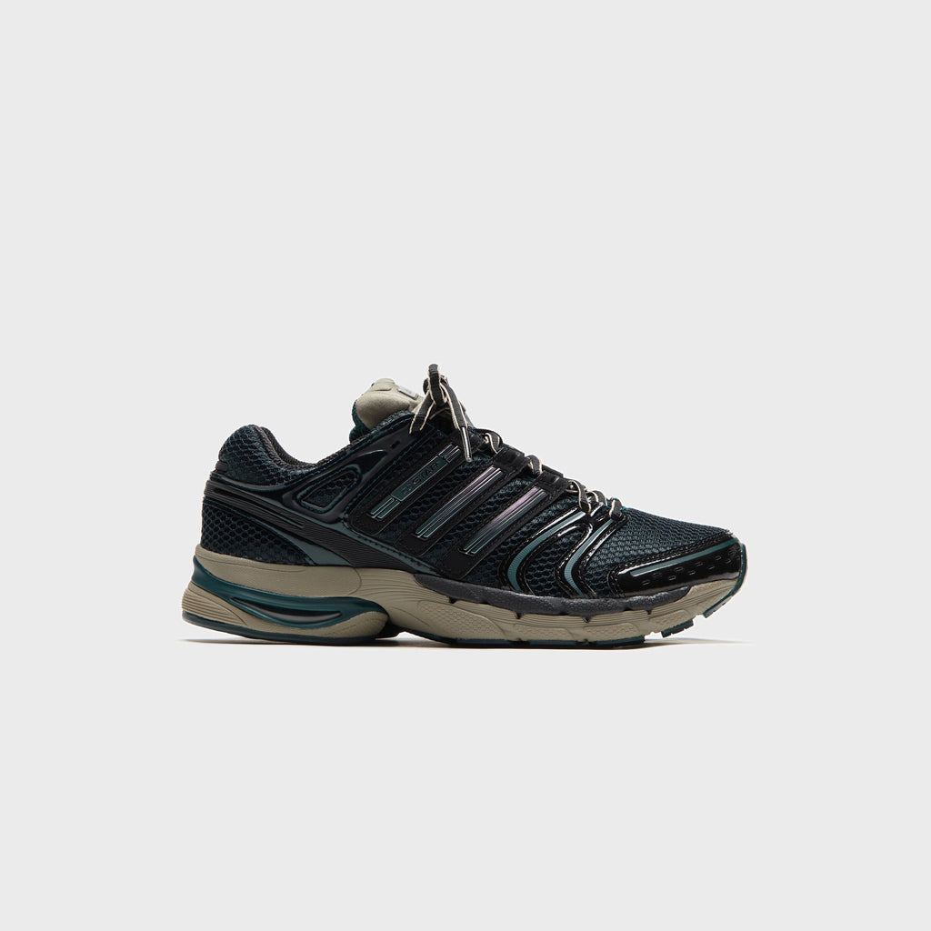 adidas Adistar Control 5 - Cloud White / Core Black / Aurora Ivy