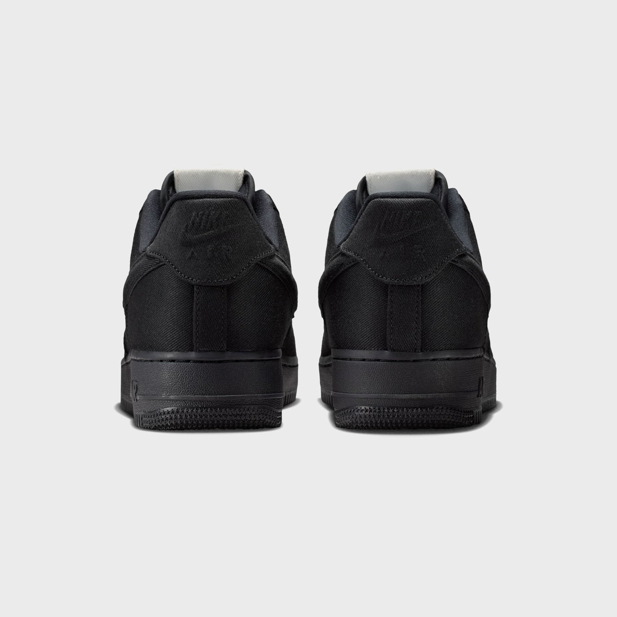 Nike Air Force 1 '07 LV8 - Black / Sail / Phantom
