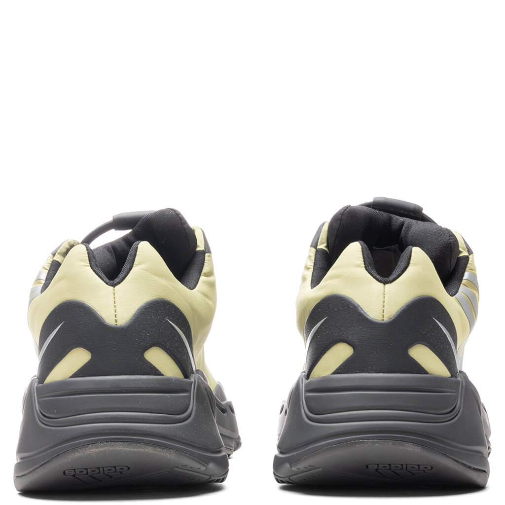 Adidas Originals Yeezy 700 MNVN - Resin