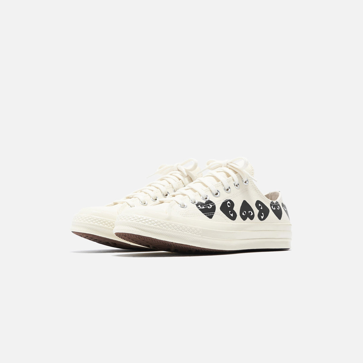 CDG Homme Comme Des Garçons Play x Converse Multi Heart Low Top - Beige / Black