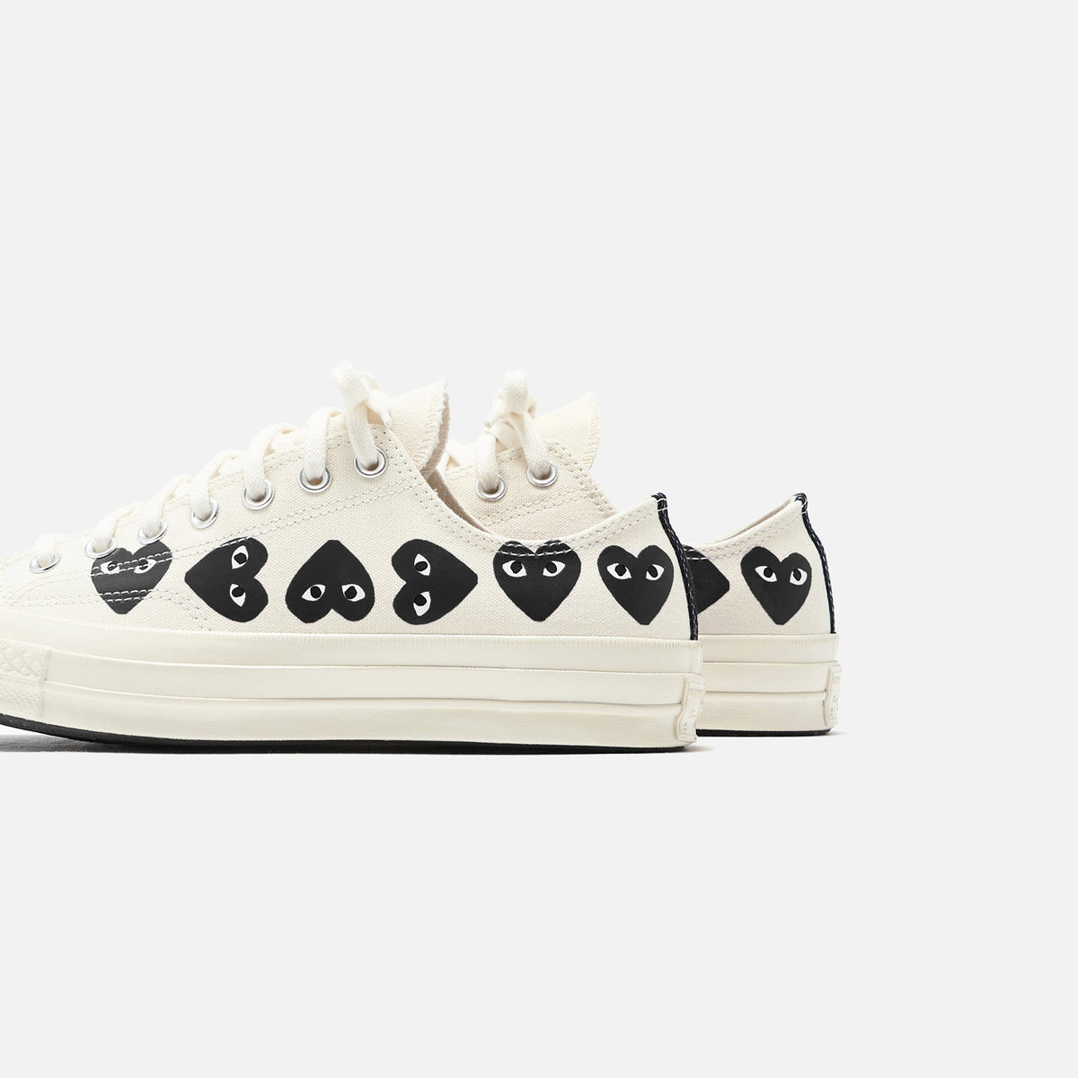 CDG Homme Comme Des Garçons Play x Converse Multi Heart Low Top - Beige / Black