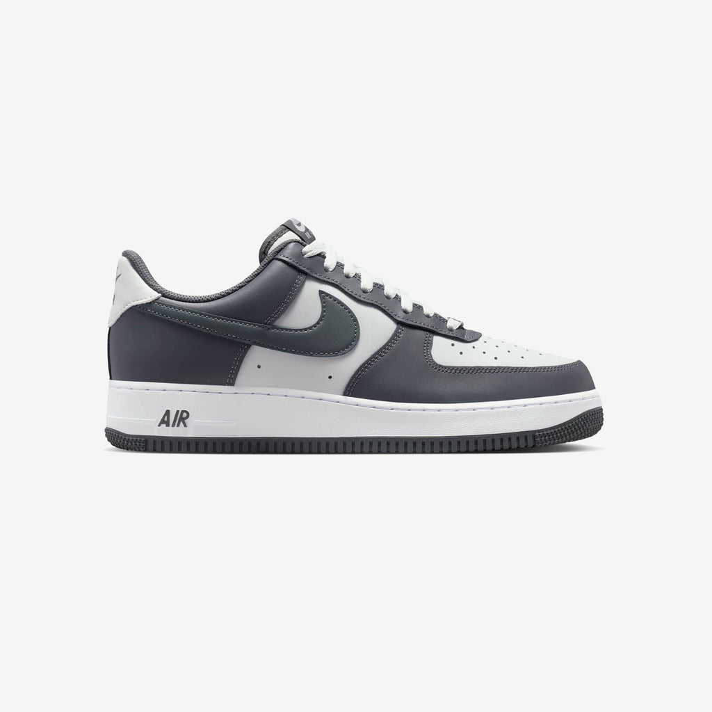 Nike Air Force 1 '07