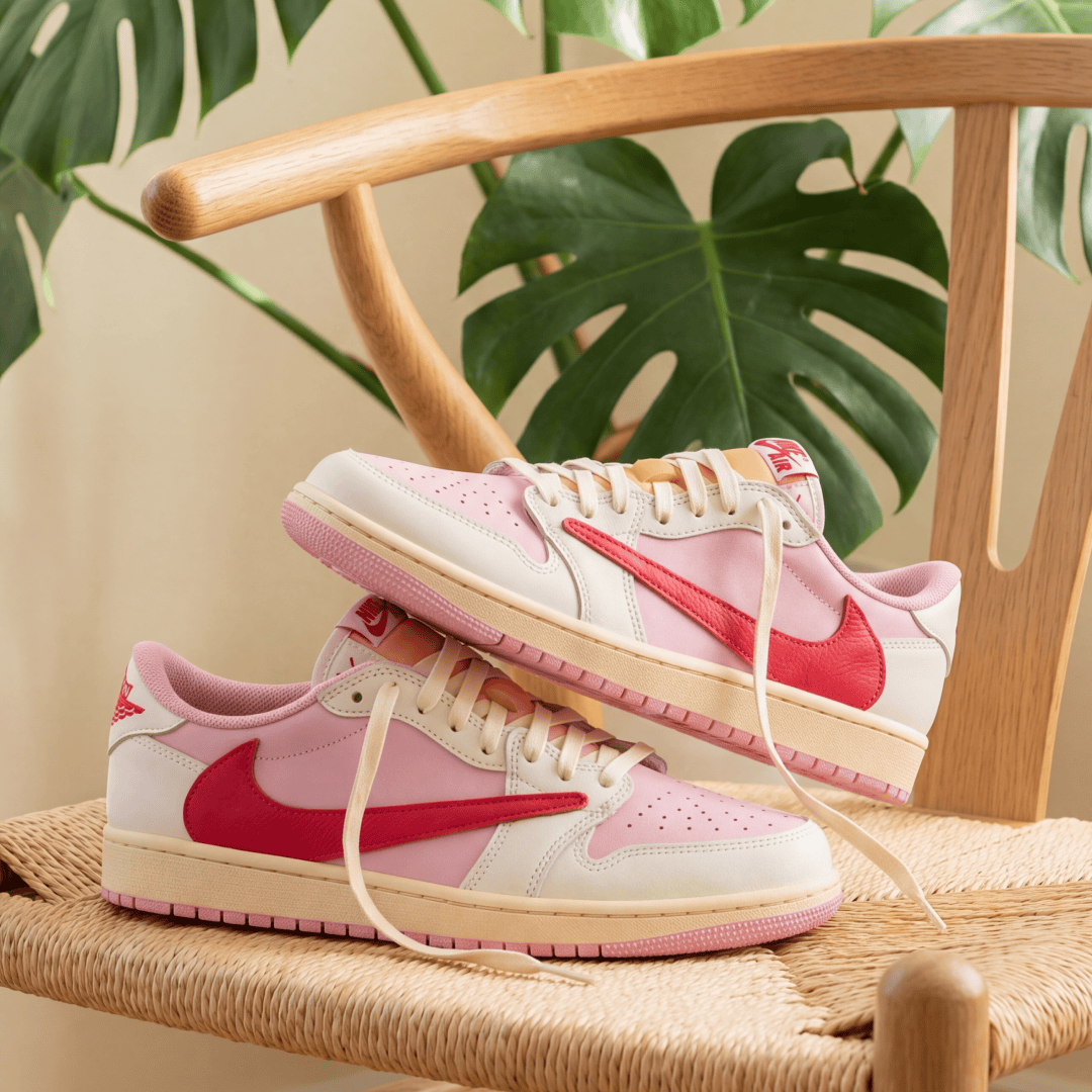 Air Jordan Travis Scott x Air Jordan 1 Retro Low OG 'Sail Tropical Pink'