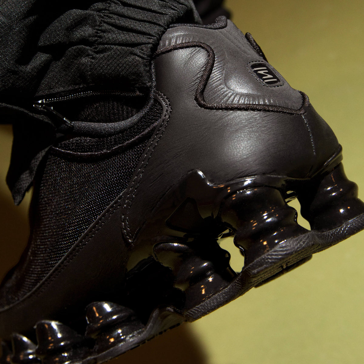 Nike Wmns Shox TL