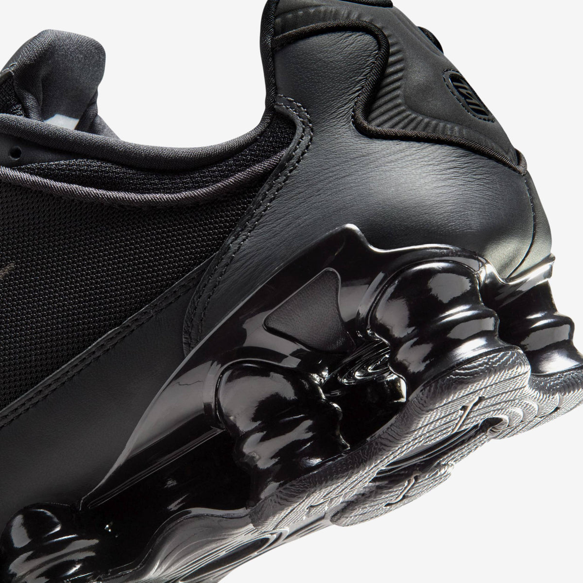 Nike Wmns Shox TL