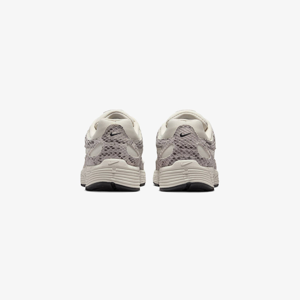 Nike Wmns P-6000 SE