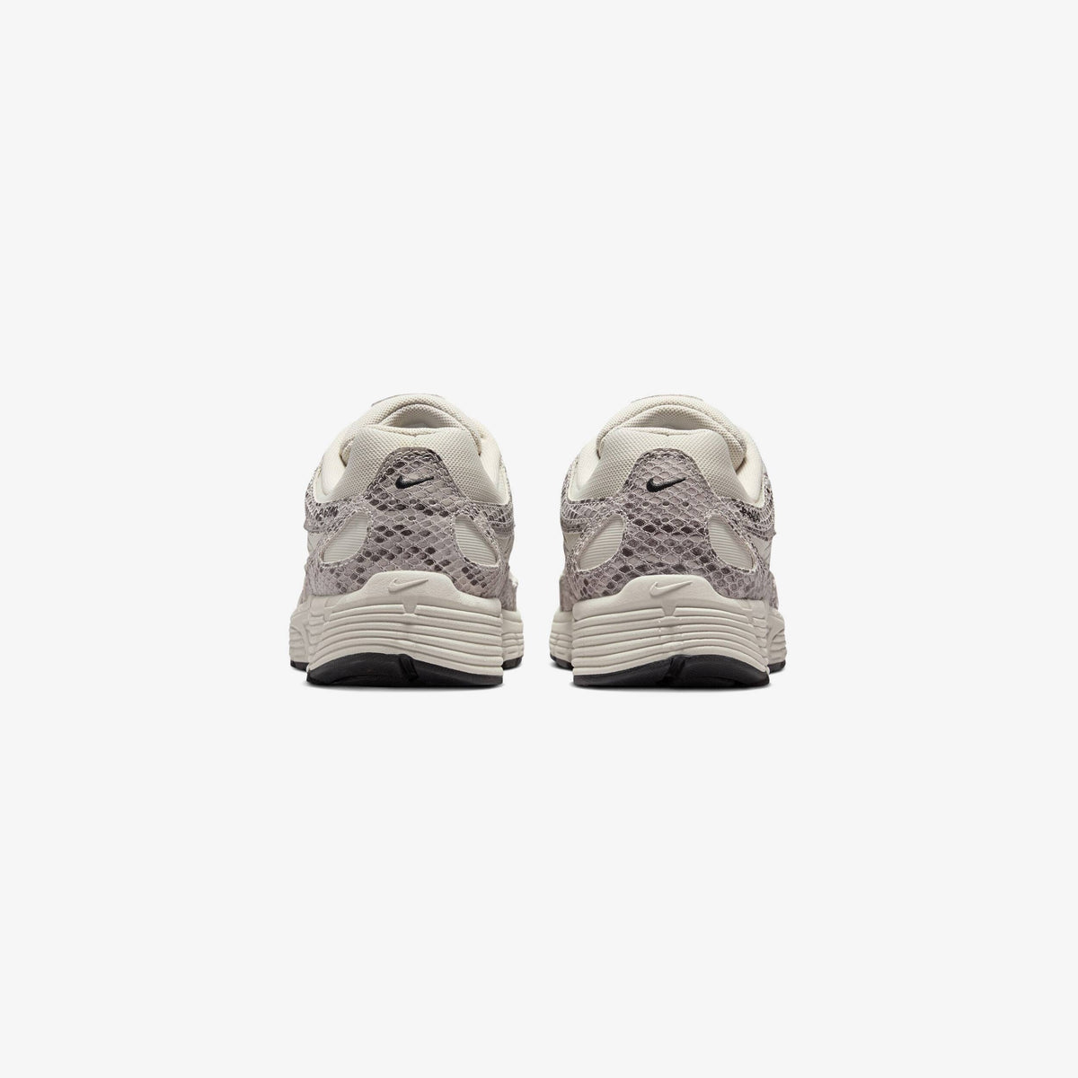 Nike Wmns P-6000 SE