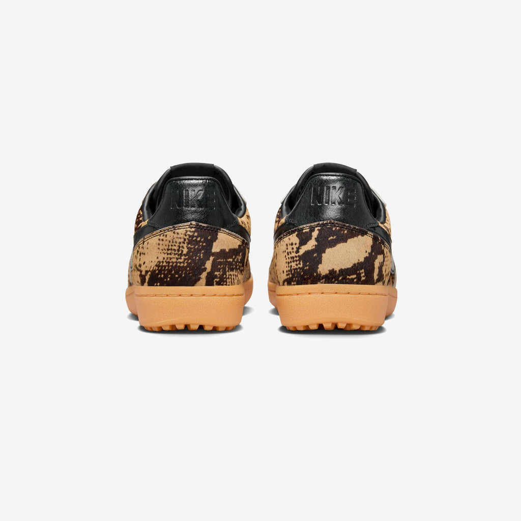 Nike Field General Premium