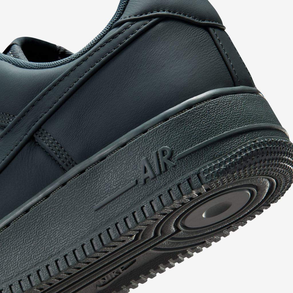 Nike Air Force 1 Low Retro Premium