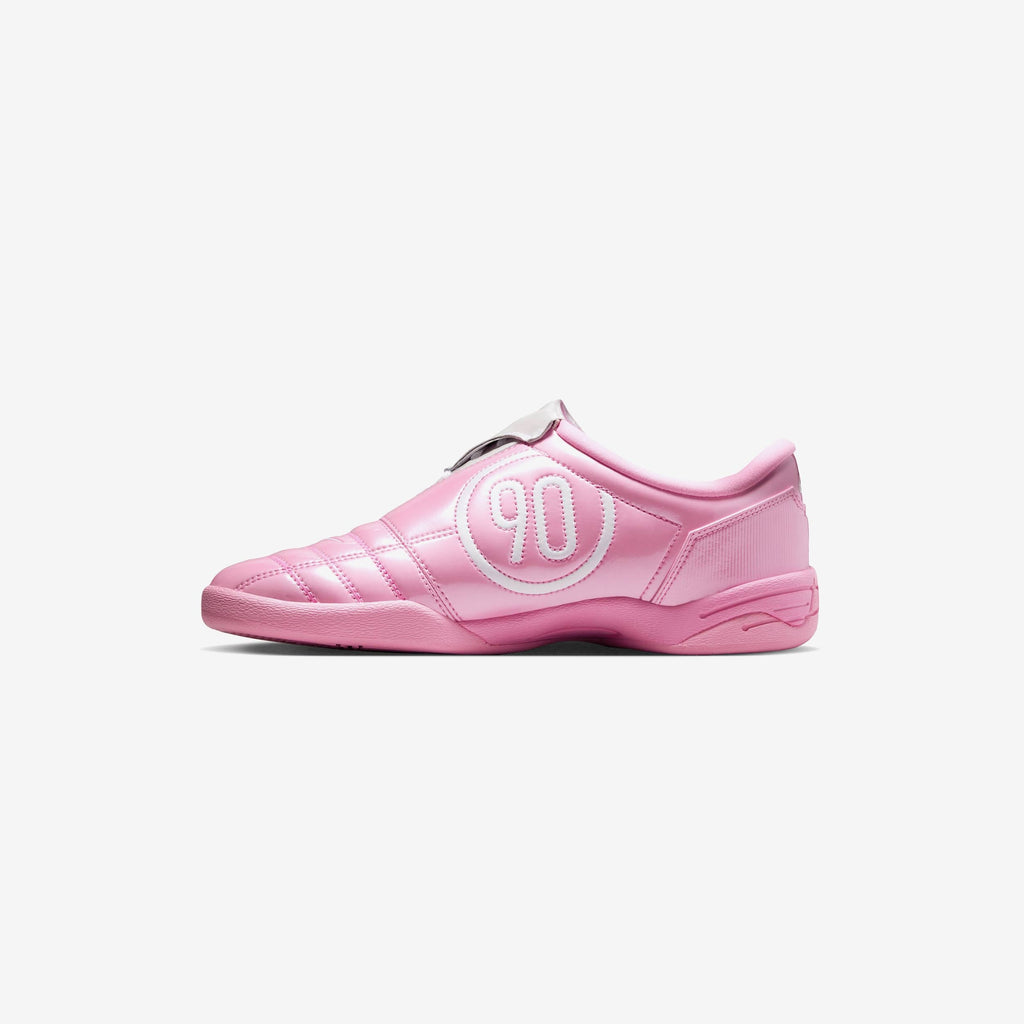 Nike Wmns Total 90 SE