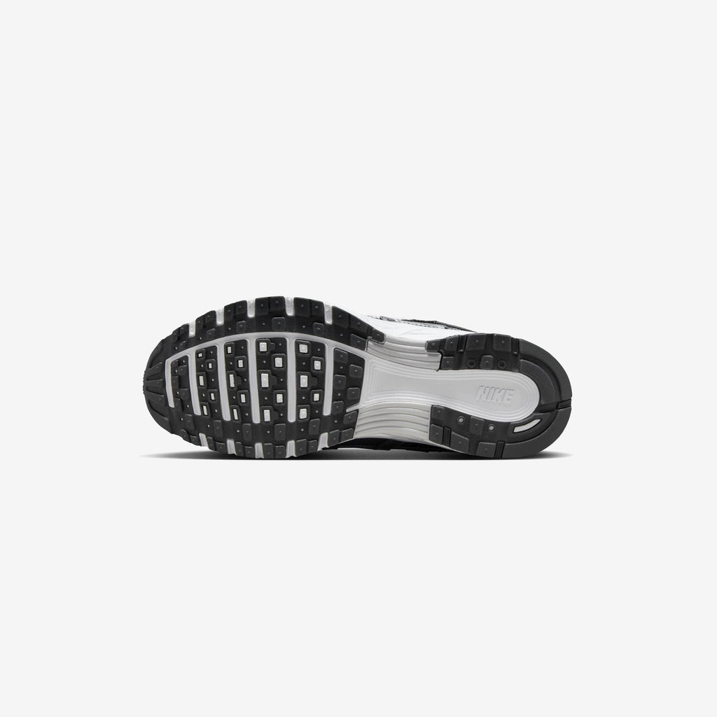 Nike Wmns P-6000