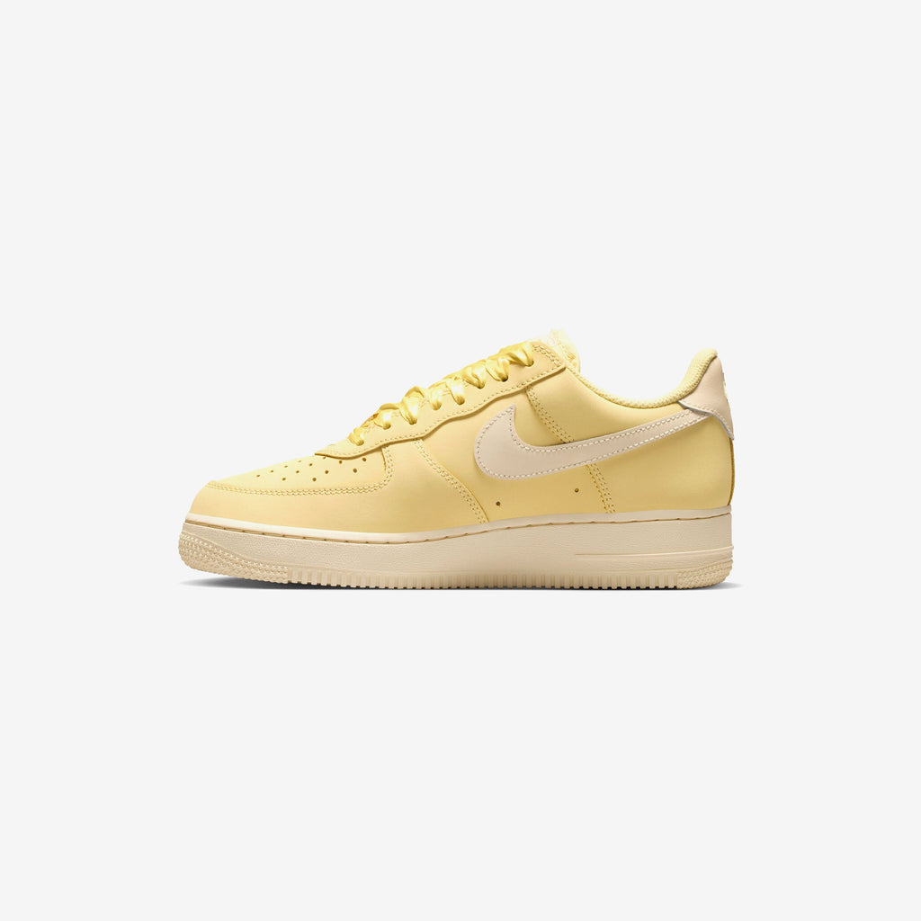 Nike Air Force 1 Retro Premium