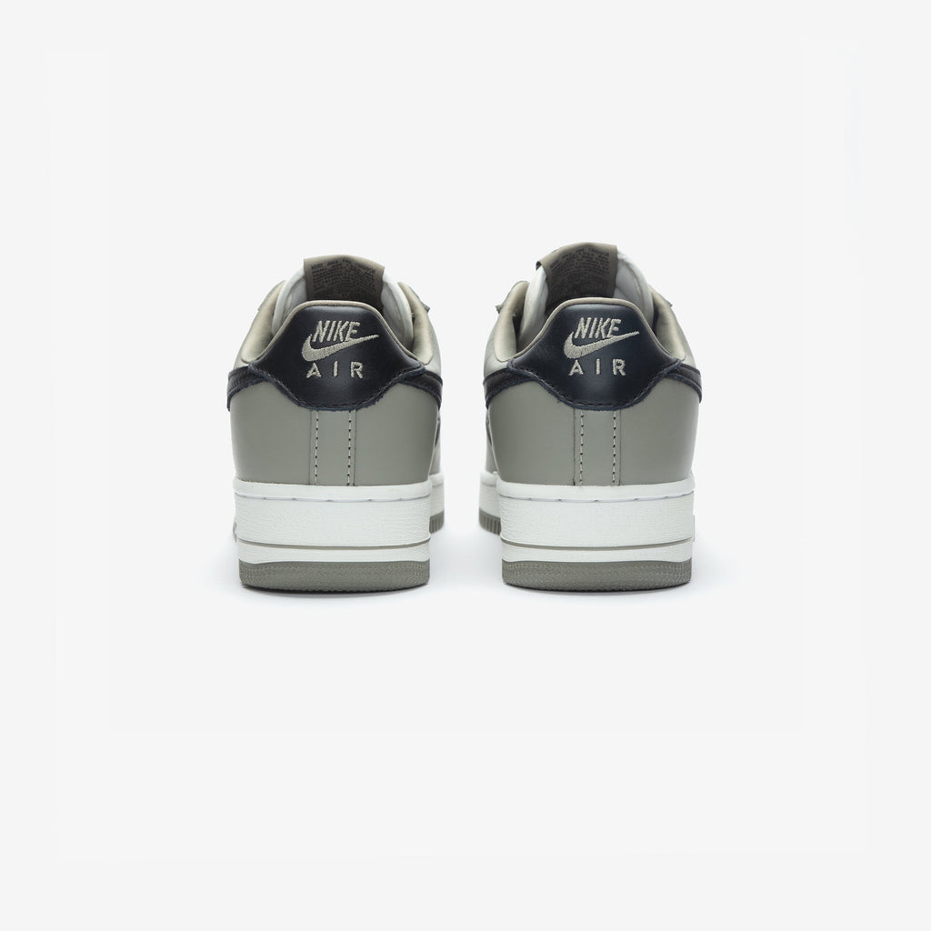Nike Air Force 1 '01