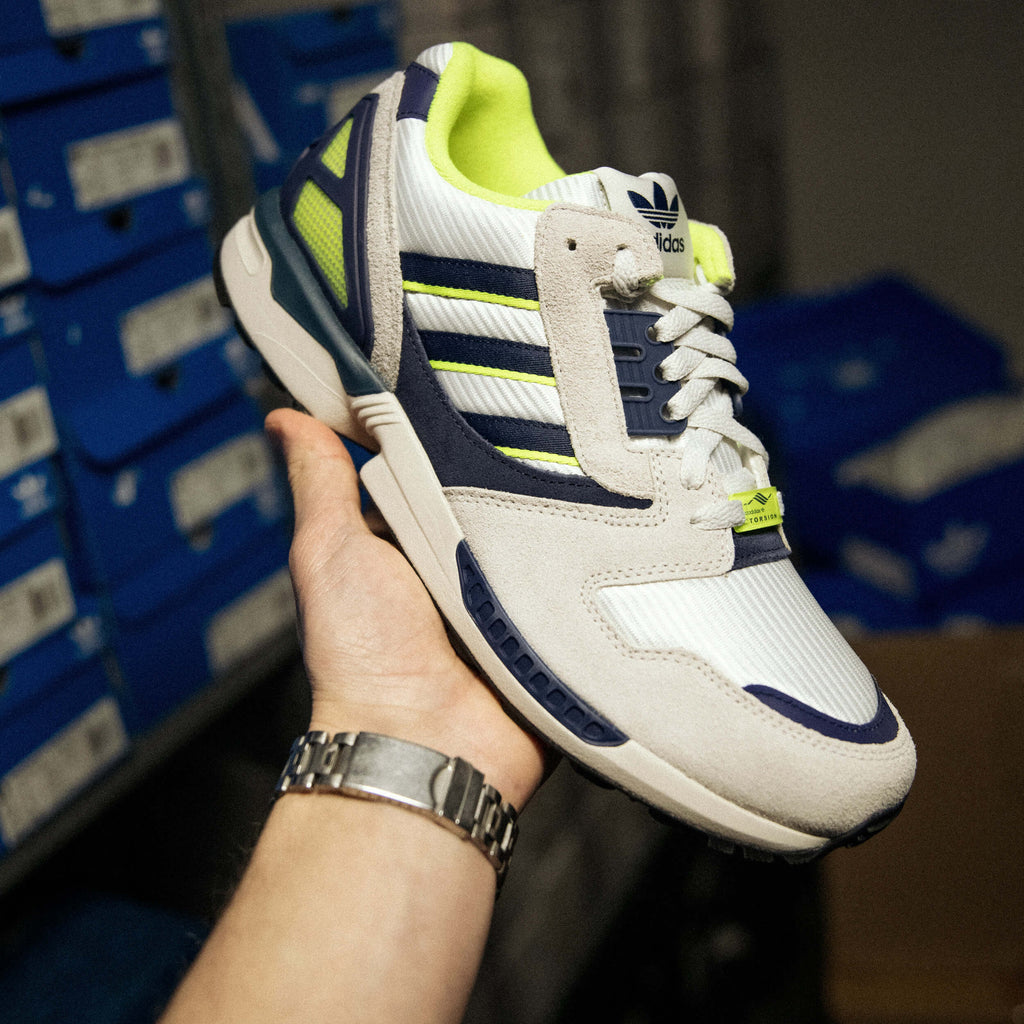 adidas ZX 8000