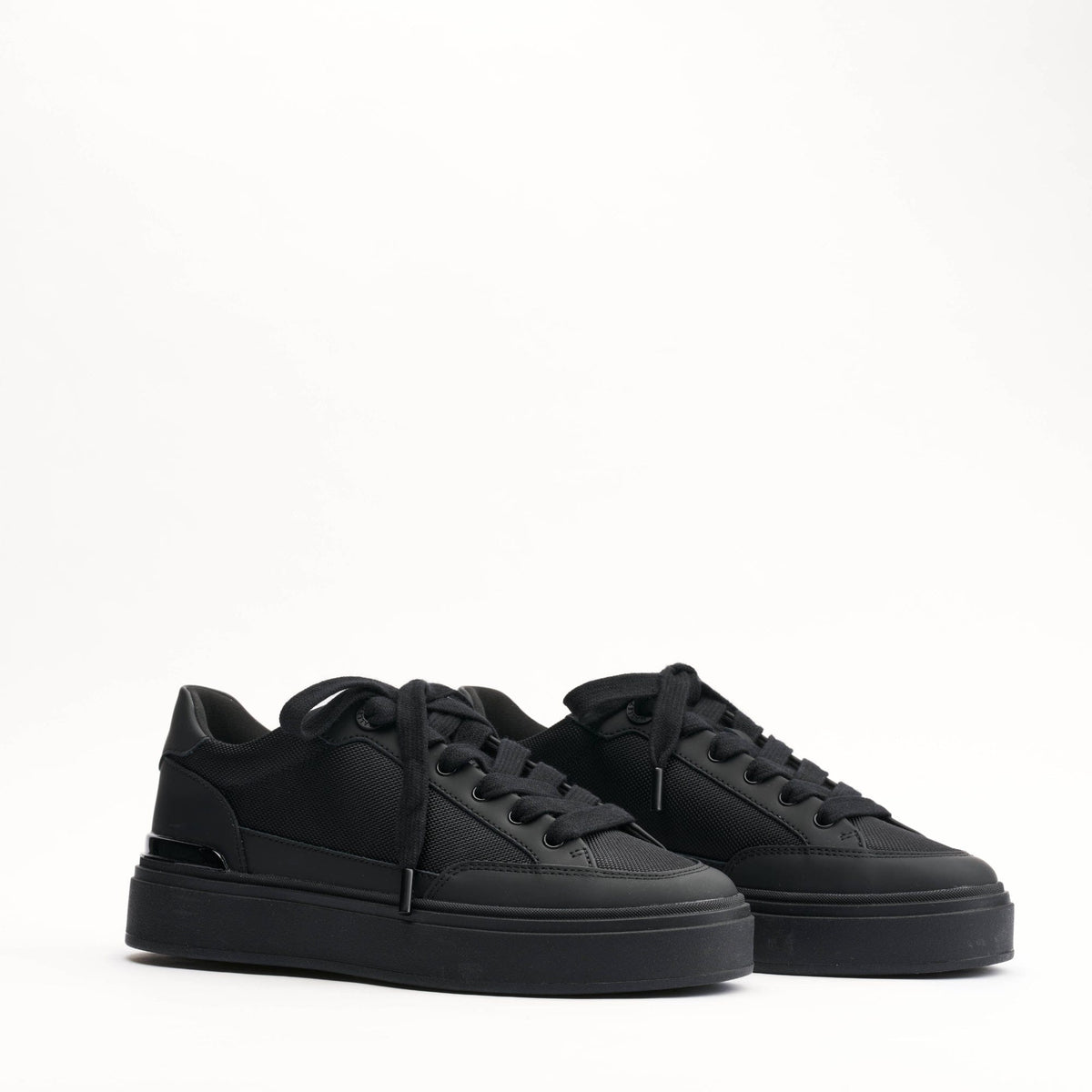Mallet London MALLET Lansbury Men's Black Leather & Nylon Trainers