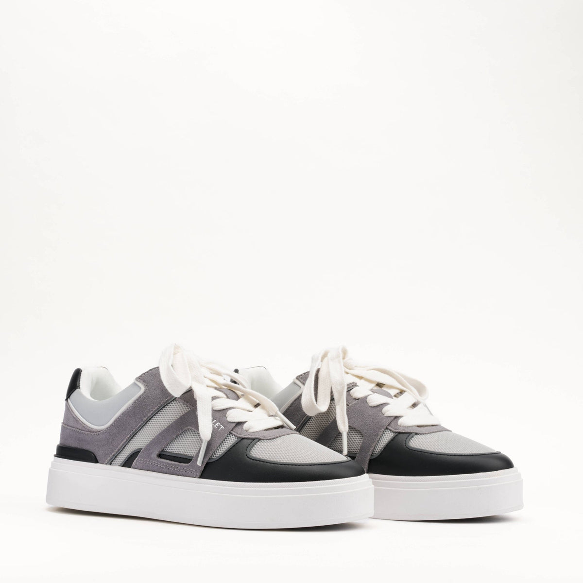 Mallet London MALLET Fenchurch Men's Grey Black Leather Trainers