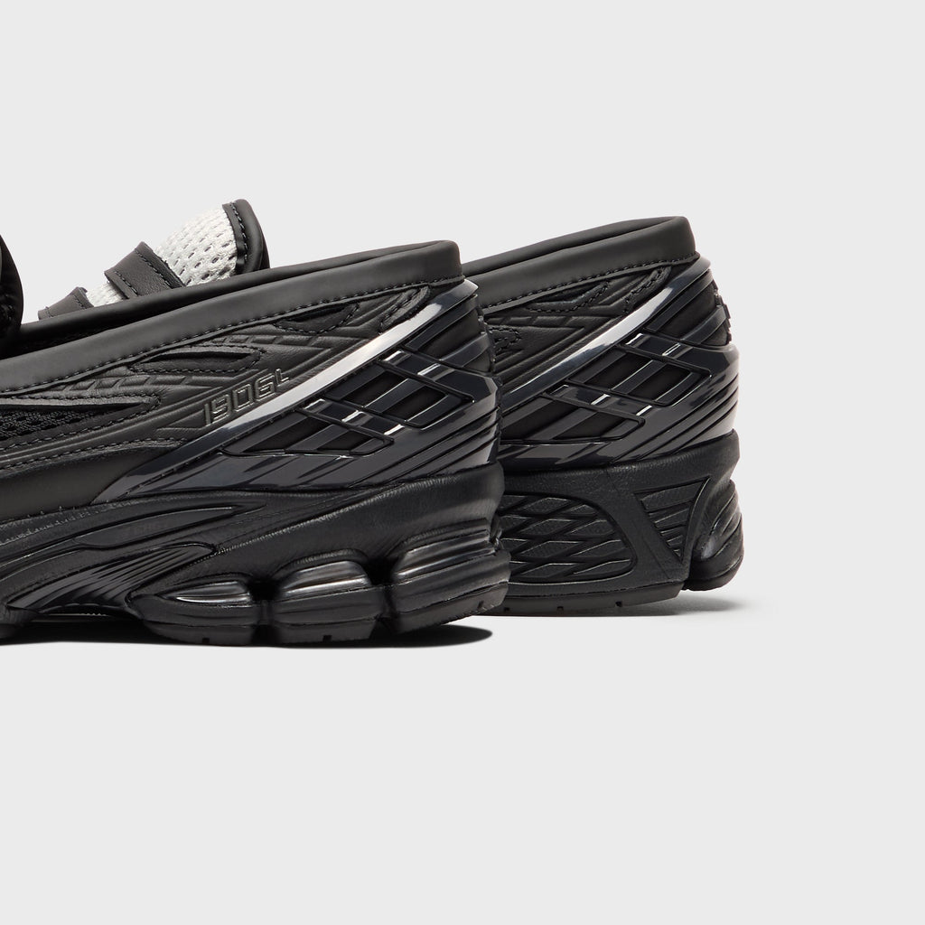 New Balance 1906L - Black / Angora