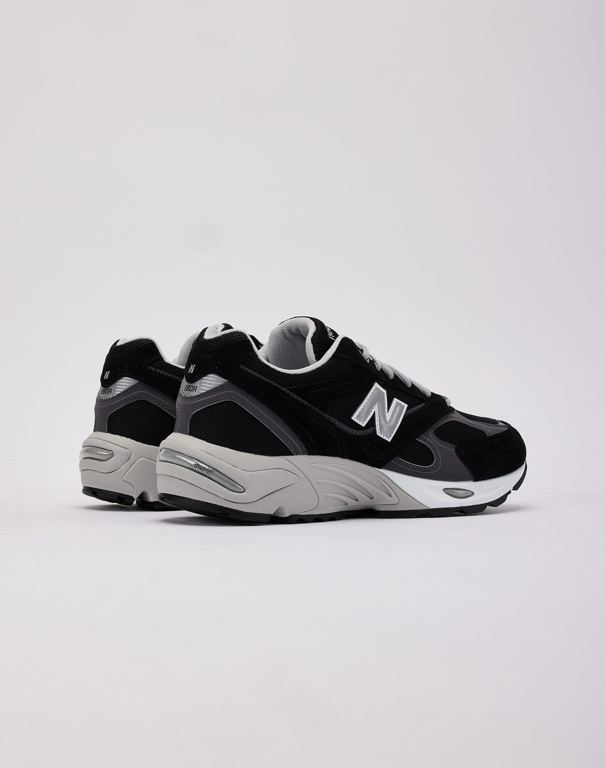 New Balance 880R
