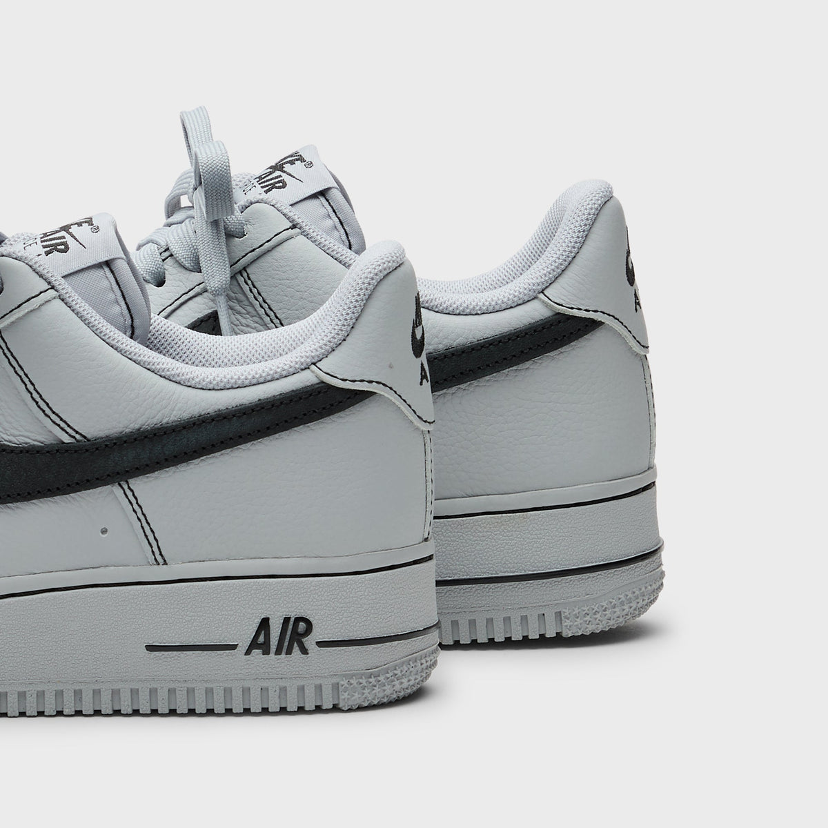 Nike Air Force 1 '07 LV8 - Wolf Grey / Black