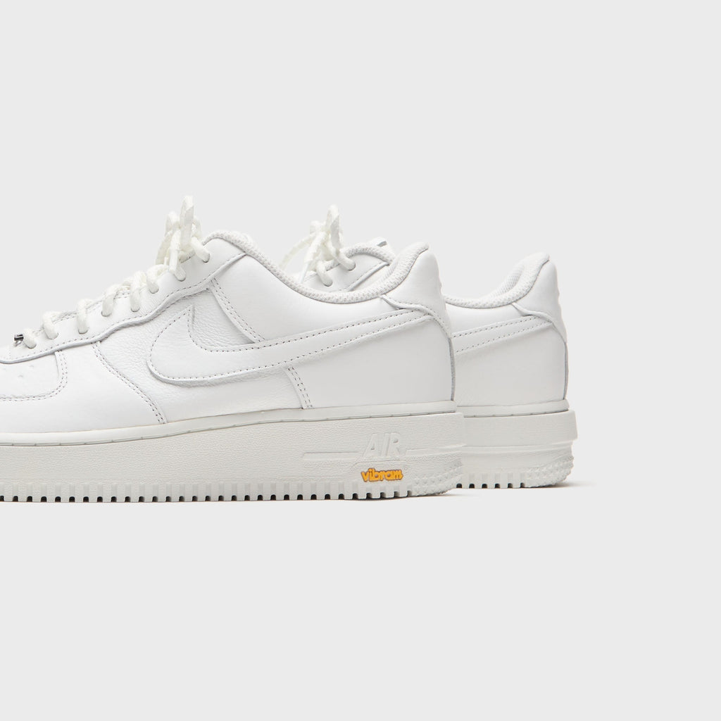 Nike Air Force 1 GORE-TEX Vibram - Summit White / Off White / Speed Yellow / Summit White