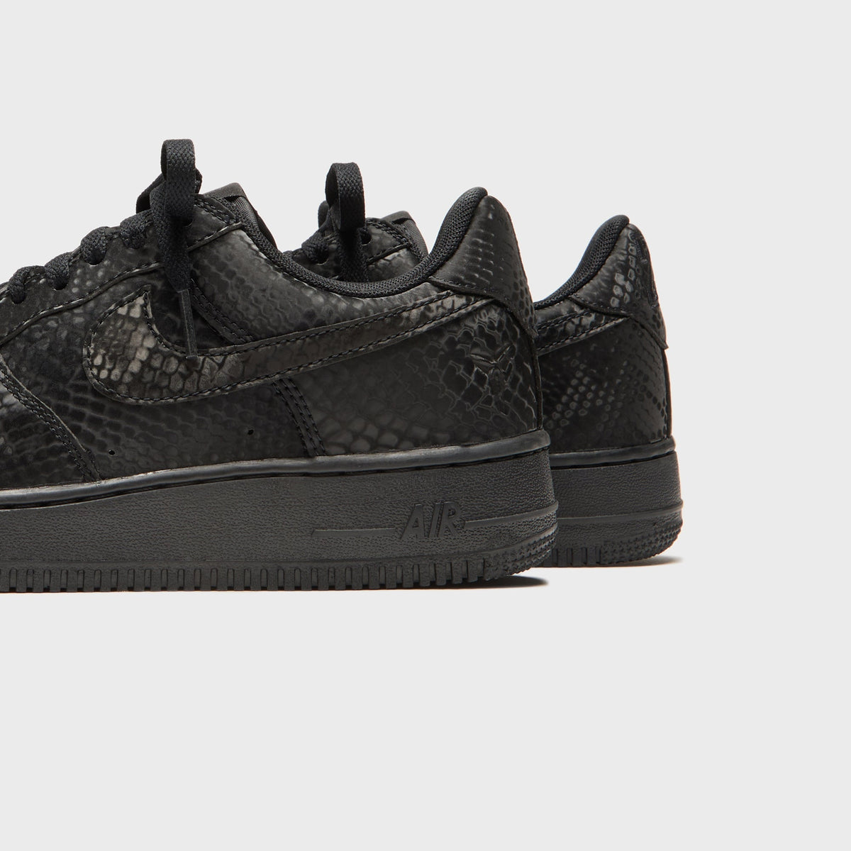Nike x Kobe Bryant Air Force 1 Low - Forever Black