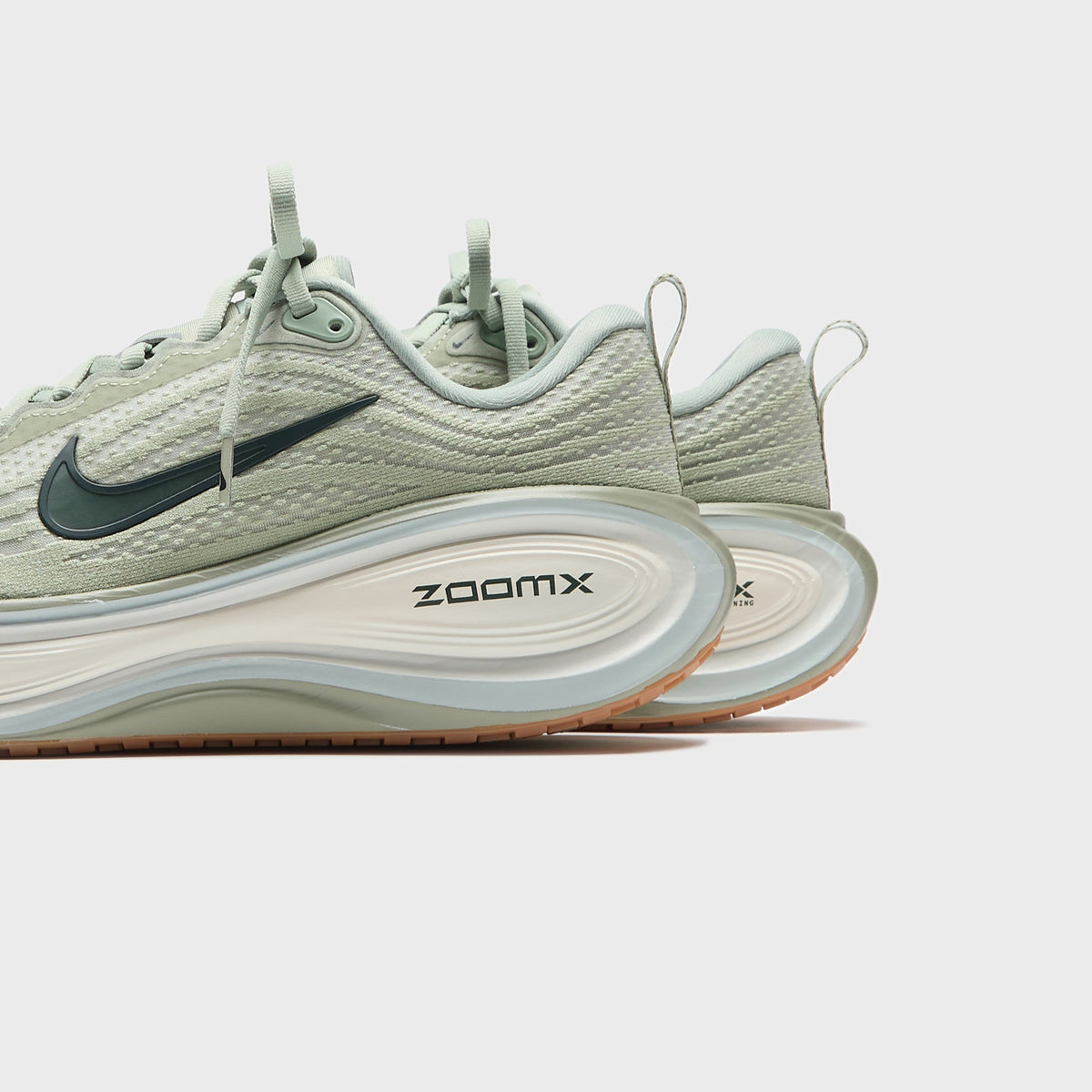 Nike Vomero Plus - Jade Horizon / Sail / Light Silver / Black Spruce