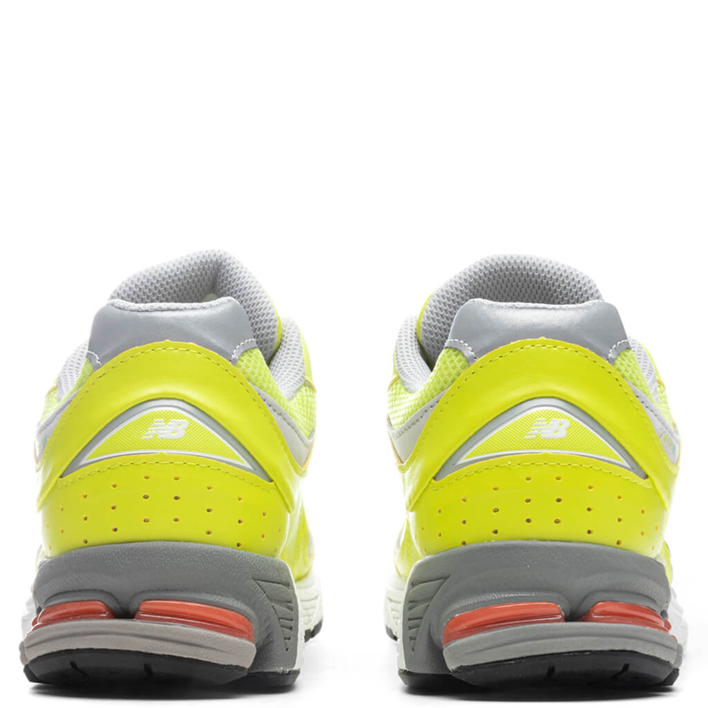 New Balance 2002R - Sulphur Yellow