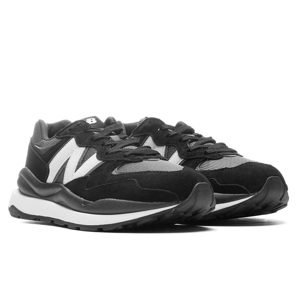New Balance 57/40 - Black