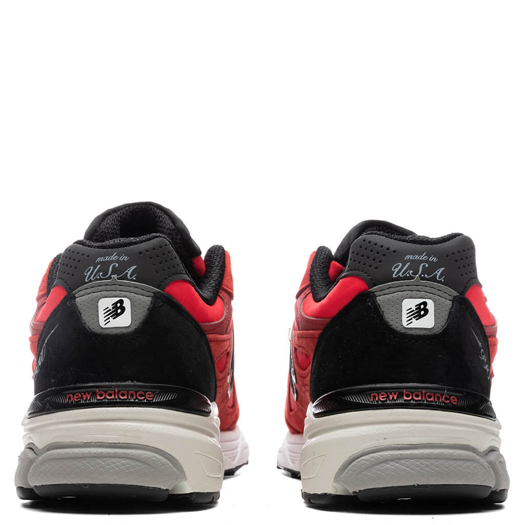 New Balance 990v3 - Red/Black