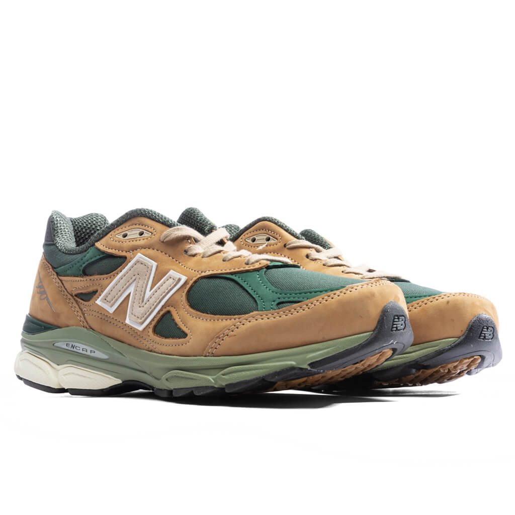 New Balance 990v3 - Tan/Green