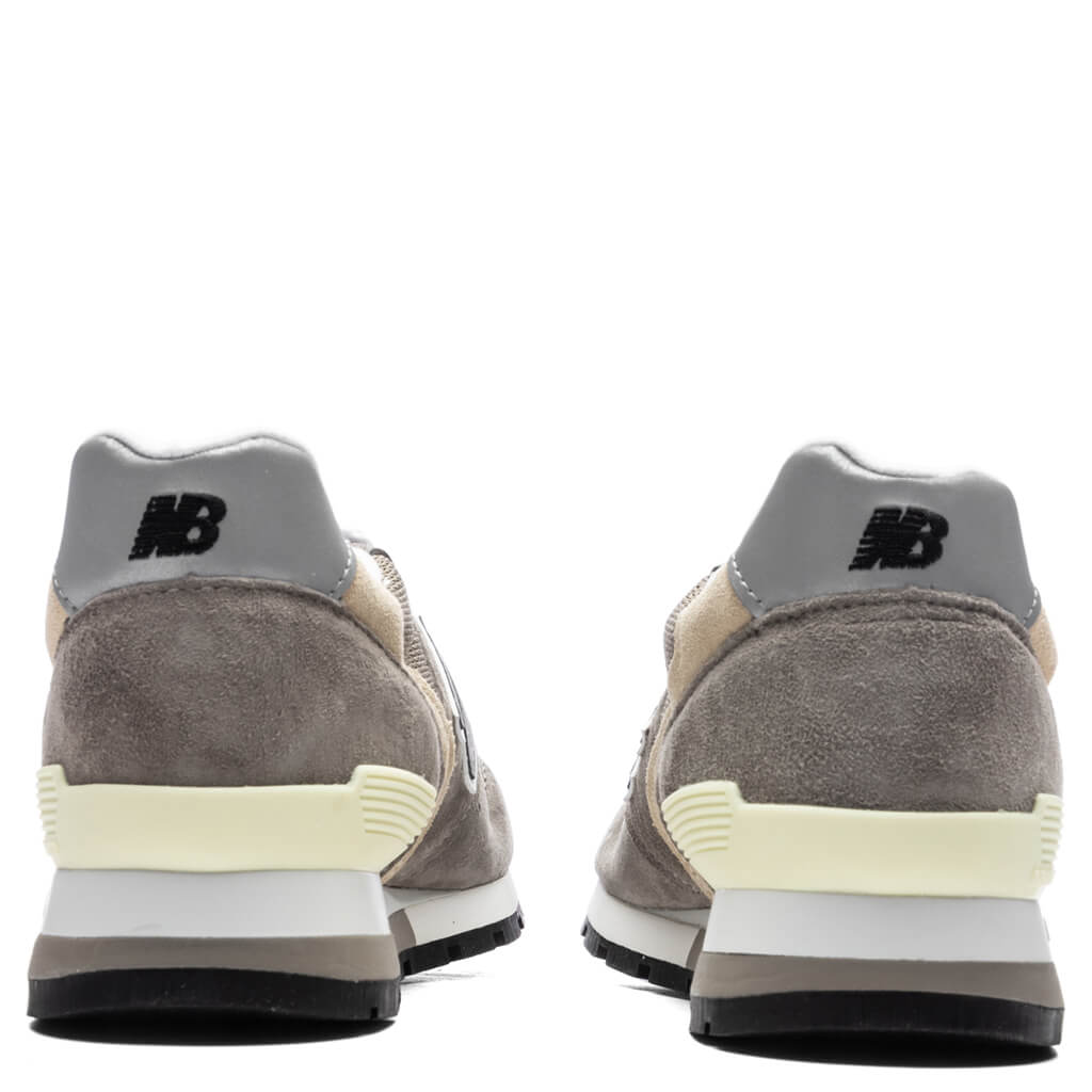 New Balance 996 - Grey/Silver