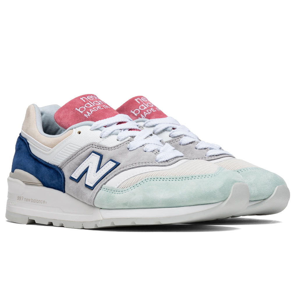 New Balance 997 - Grey/Green