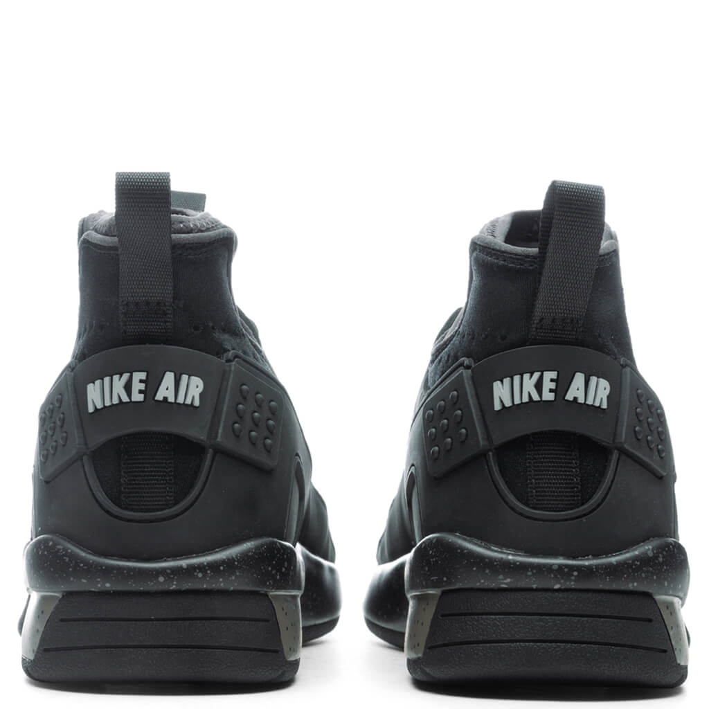 Nike ACG Air Mowabb - Off Noir/Olive Grey