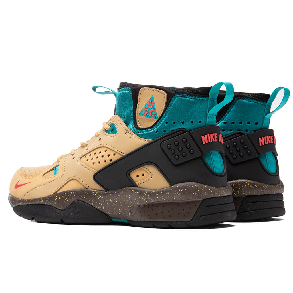 Nike ACG Air Mowabb - Twine/Fusion Red/Club Gold