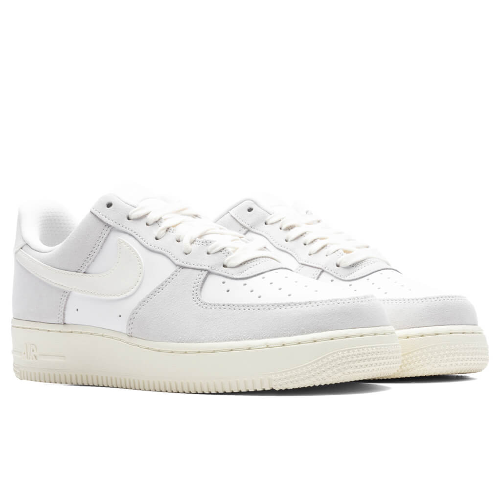 Nike Air Force 1 LV8 - White/Sail/Platinum Tint
