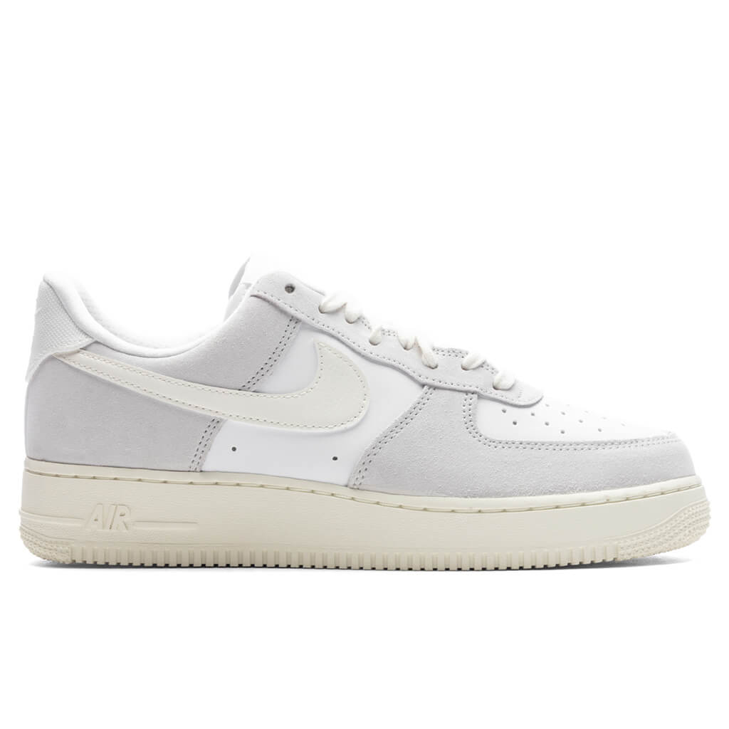 Nike Air Force 1 LV8 - White/Sail/Platinum Tint