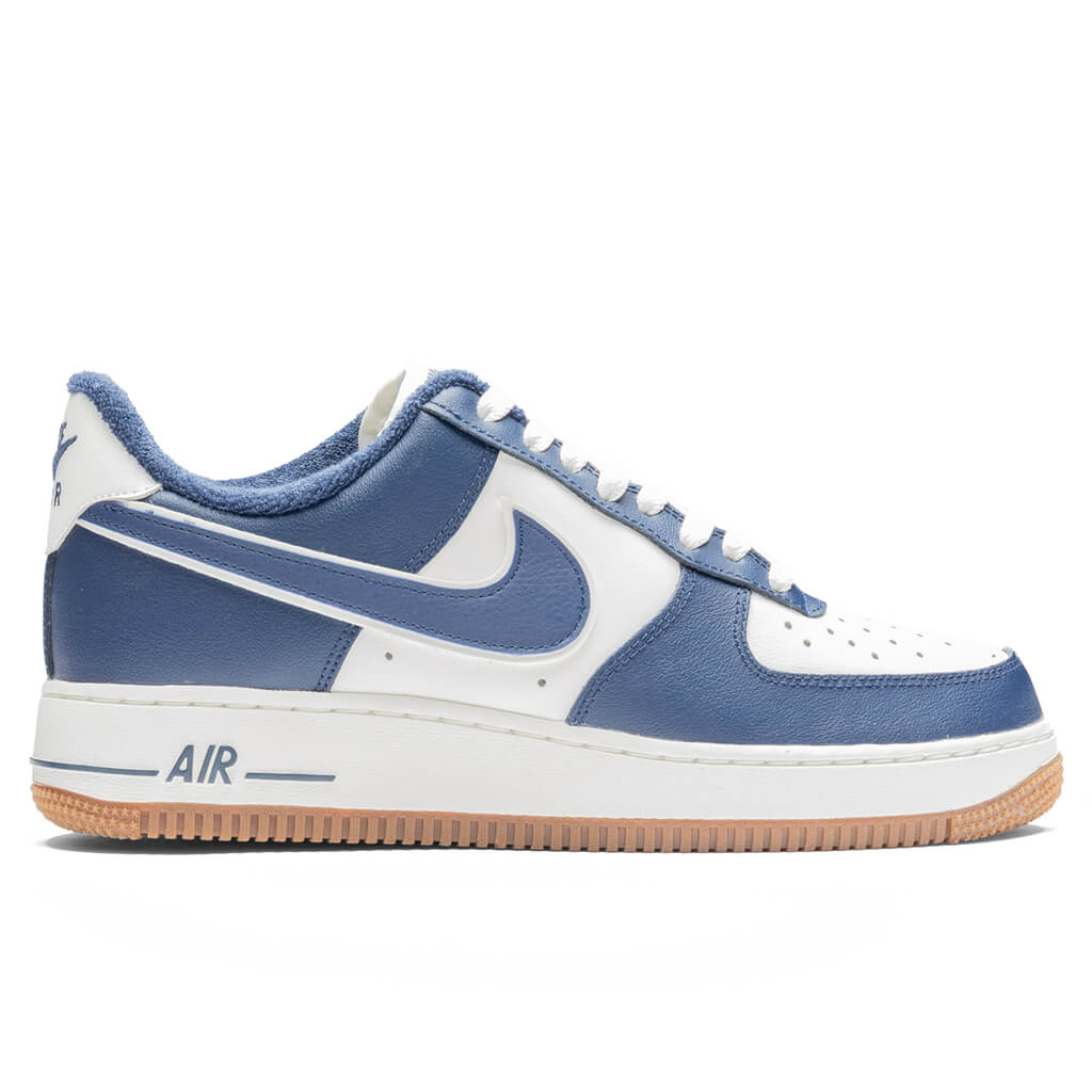 Nike Air Force 1 Low Retro - Sail/Midnight Navy/Gum Medium Brown