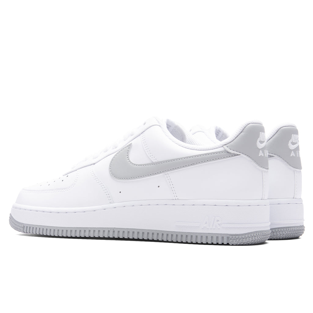 Nike Air Force 1 '07 - White/Light Smoke Grey