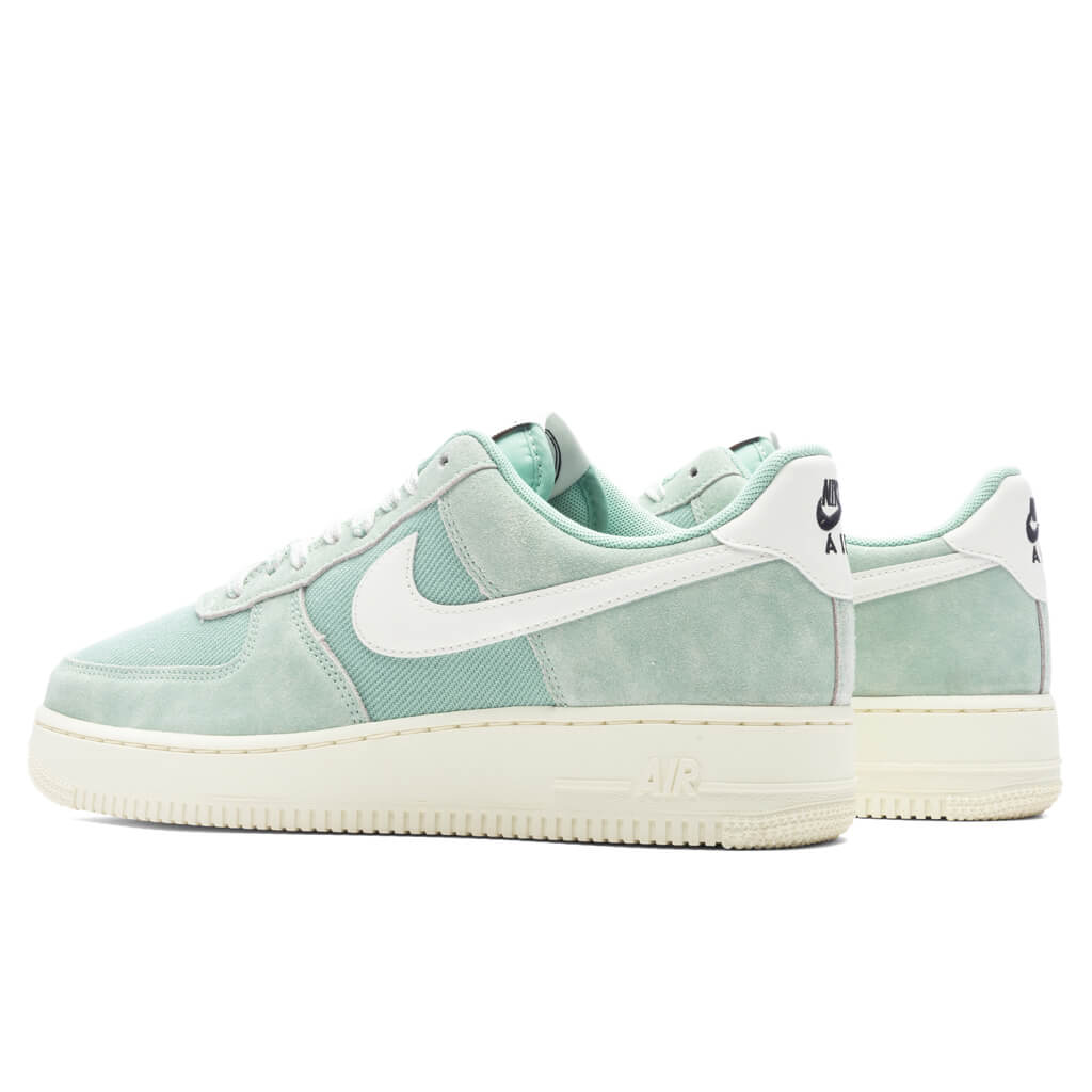 Nike Air Force 1 '07 LV8 - Enamel Green/Sail/Enamel