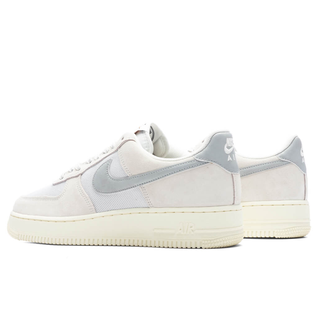 Nike Air Force 1 '07 LV8 - Sail/Light Smoke Grey/Photon Dust