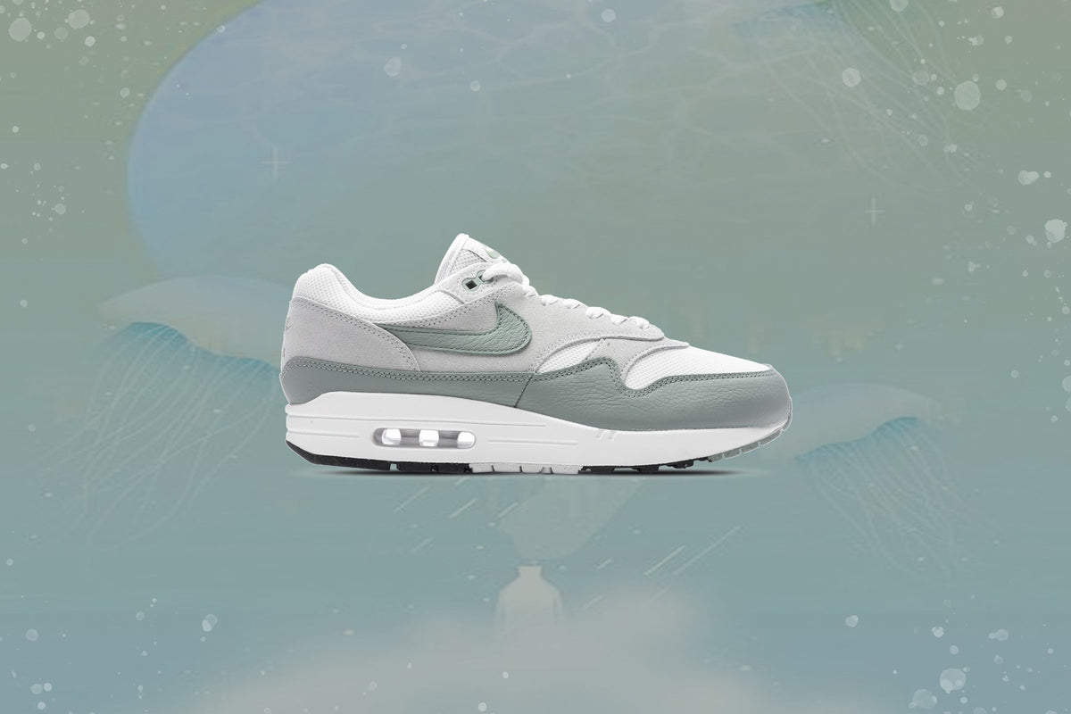 Nike Air Max 1 - White/Mica Green/Photon Dust
