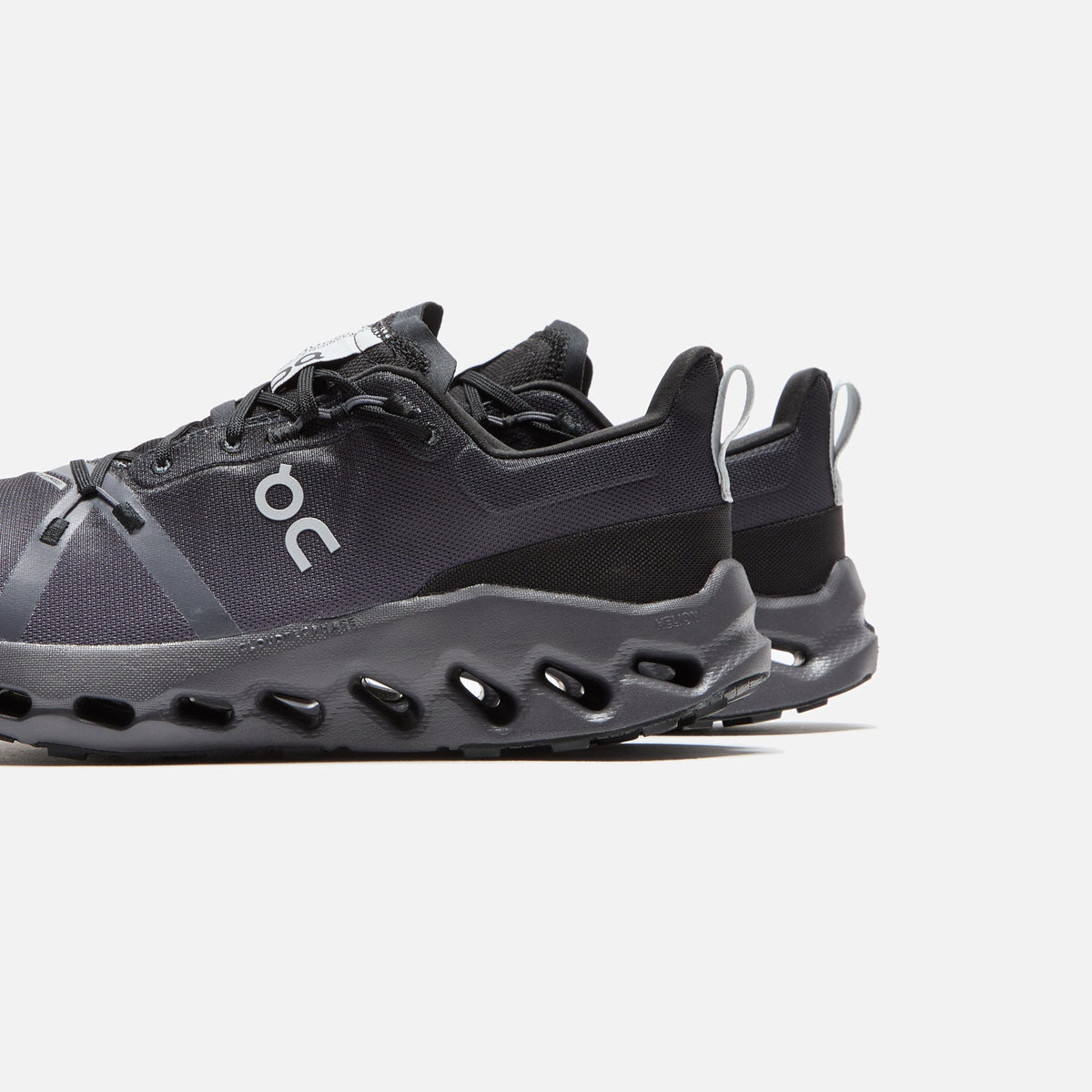 On Running (RTV) On Running Cloudsurfer Trail - Black / Eclipse