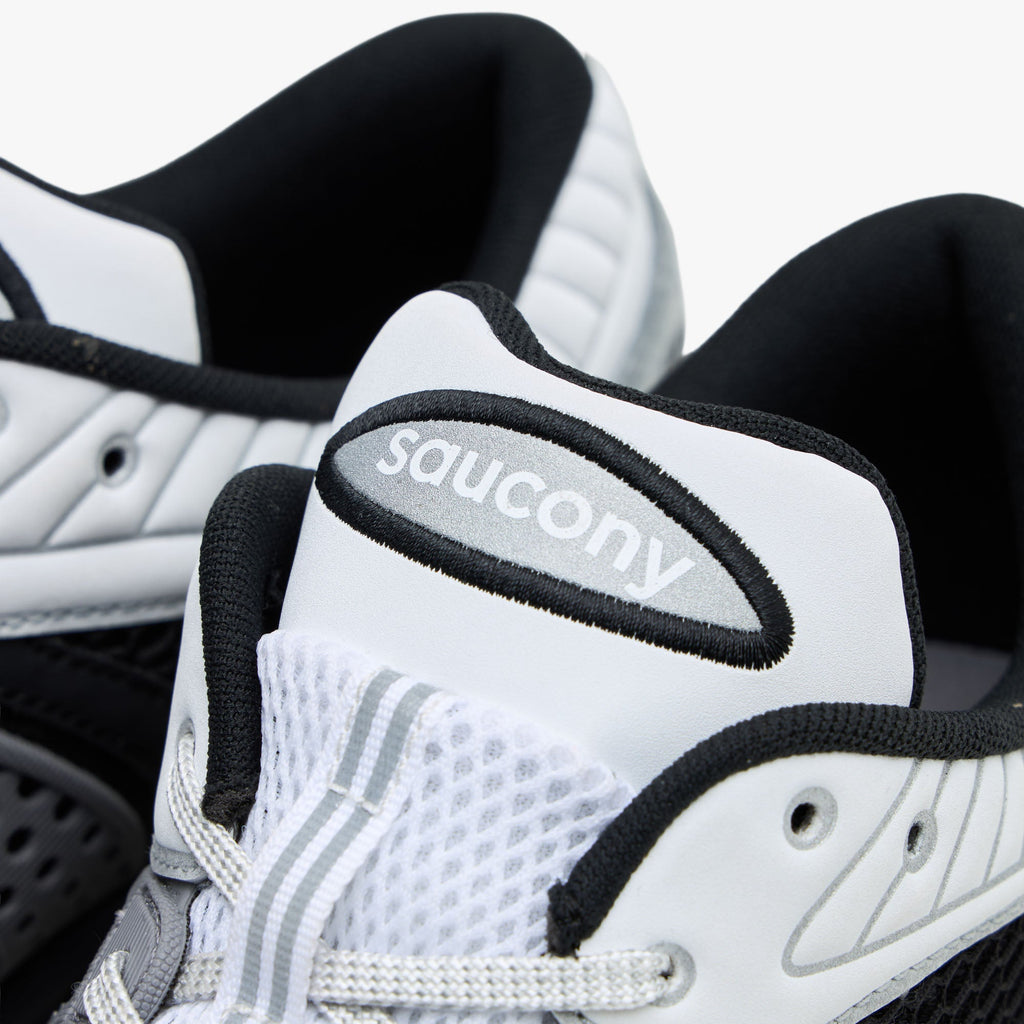 Saucony ProGrid Paramount Black / White
