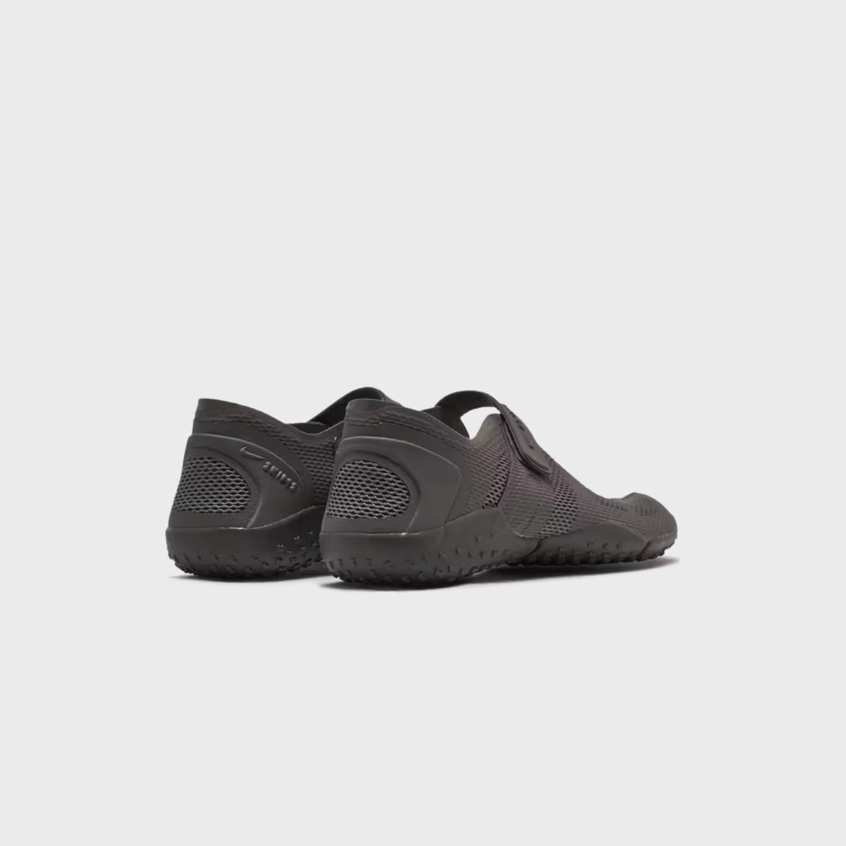 NikeSKIMS WMNS Rift 2 Tone Mesh - Cave Stone / Medium Ash