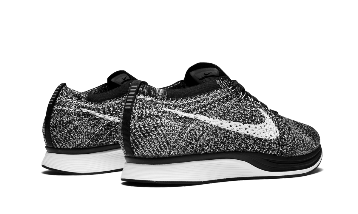 Nike Flyknit Racer "Oreo" 526628 012