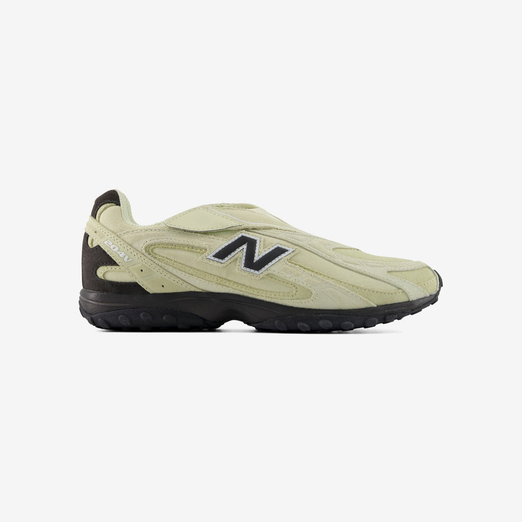 New Balance 204V